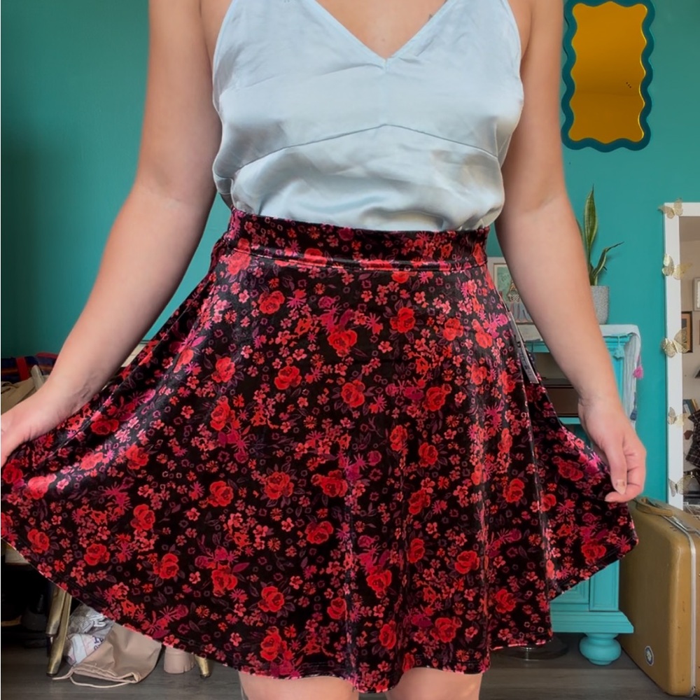 Francesca's Collections Red & Black Velvet Skirt - Picture 2 of 5